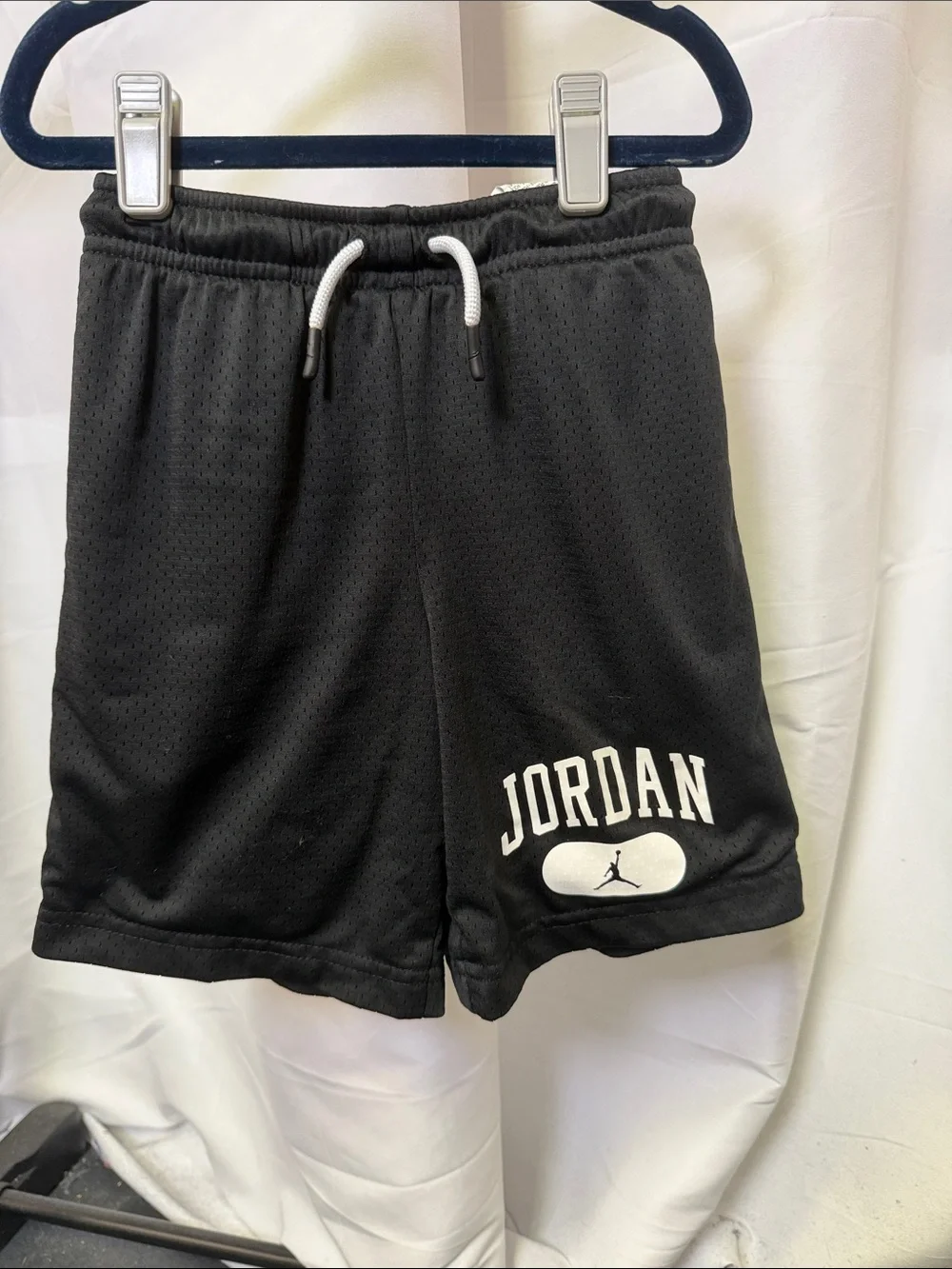 Jordan boys Black Mesh PE Shorts size 7